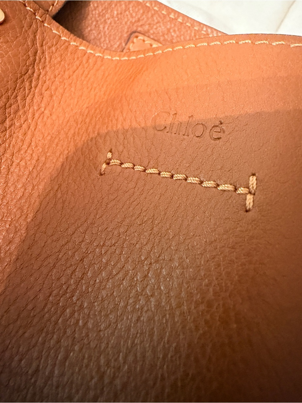 Authentic Chloe Milo Tote Women's Leather Tote Bag in Cognac, dust bag + creds - Picture 6 of 11